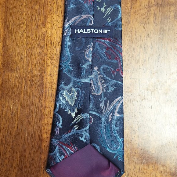 Halston III ~ Poly/Silk Blend ~ Paisley Print Necktie ~ Excellent Condition - Picture 8 of 8